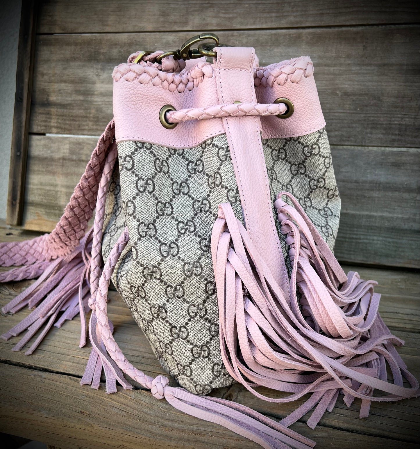 GG in Pink