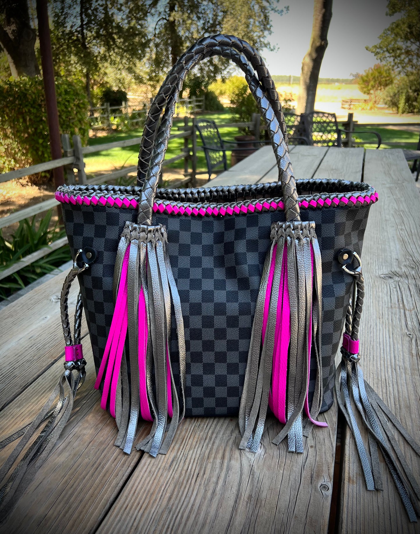 The Steel Magnolia Tote (no bling)