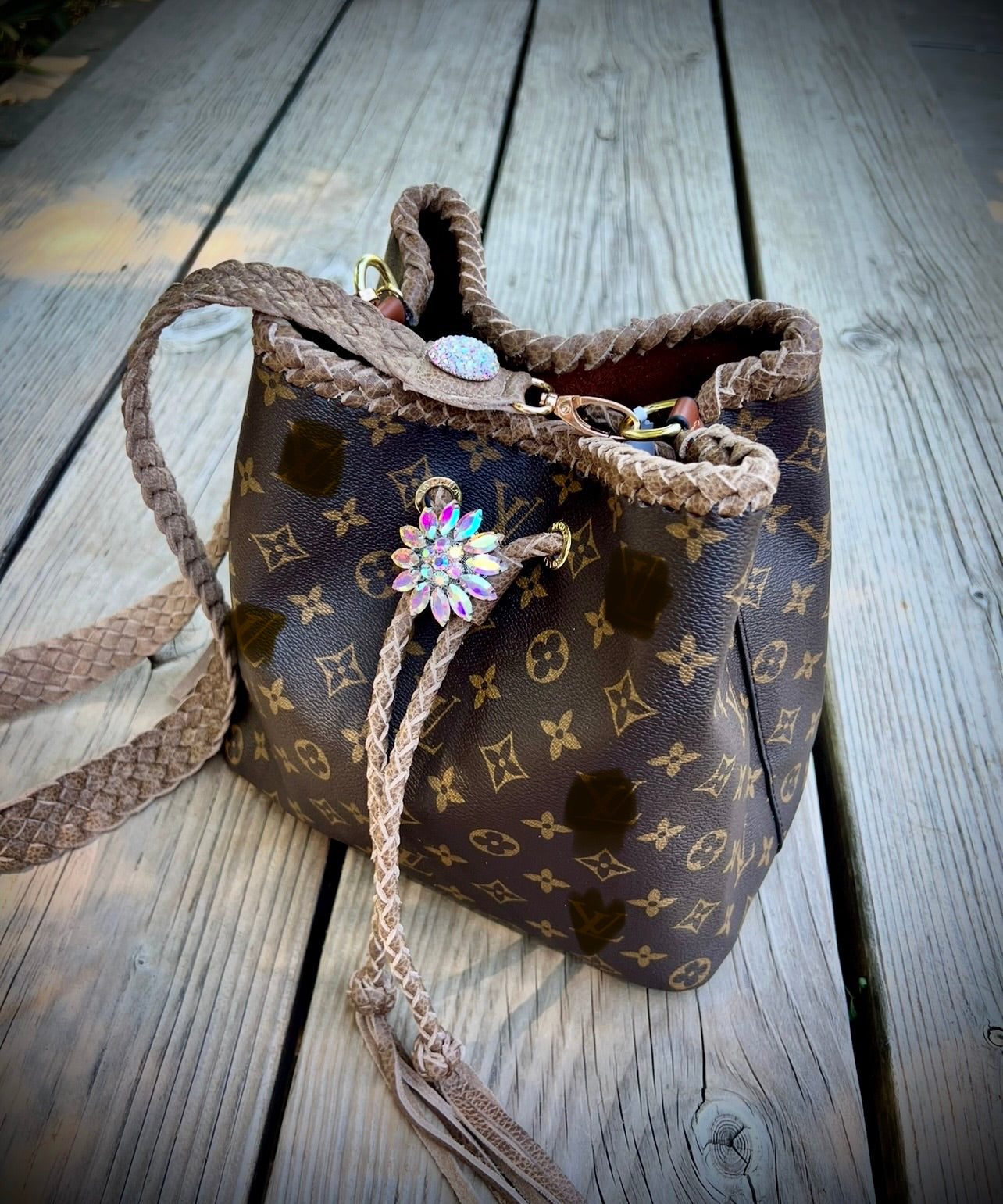 The Stella Luxe Bucket
