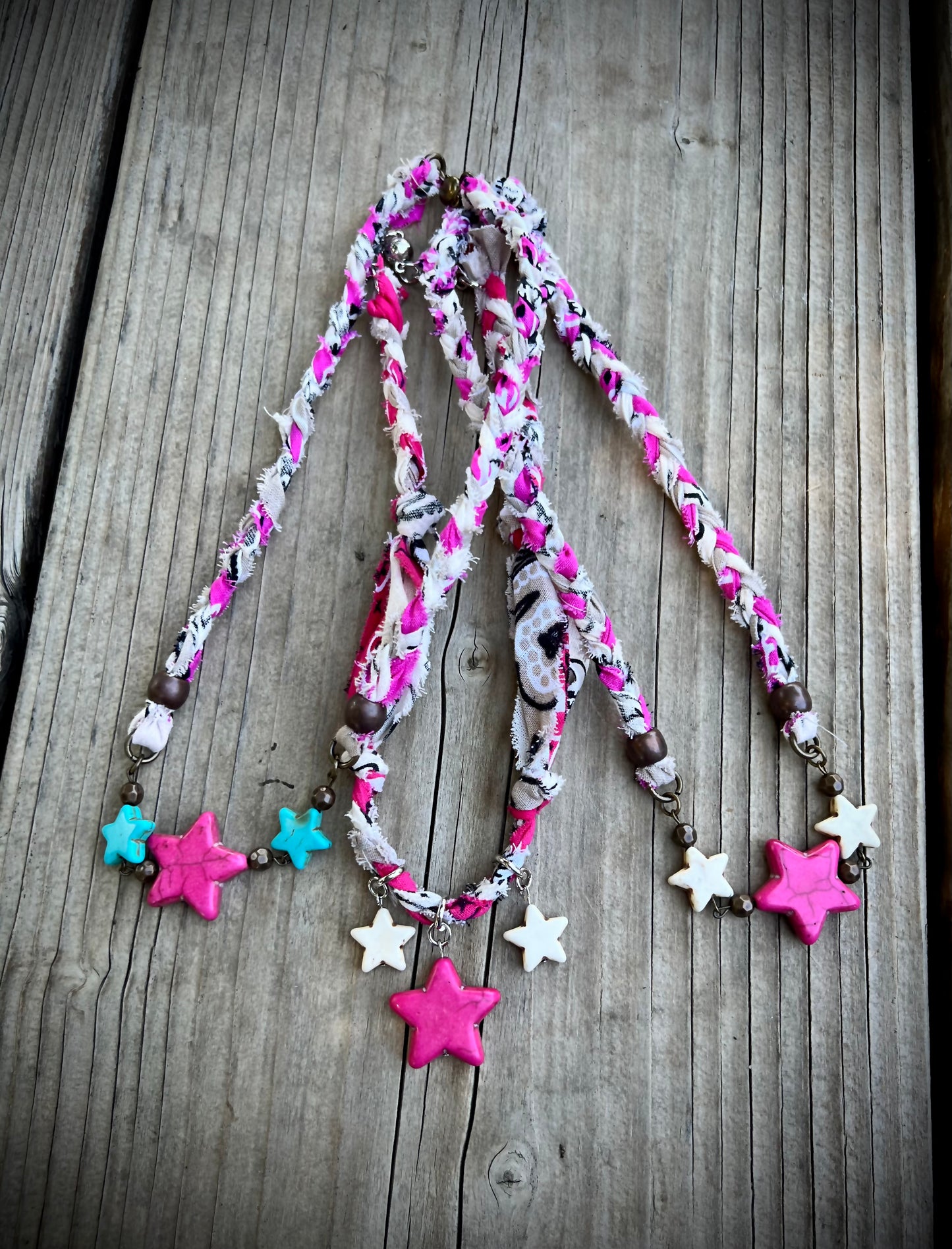 Bandanna star necklaces