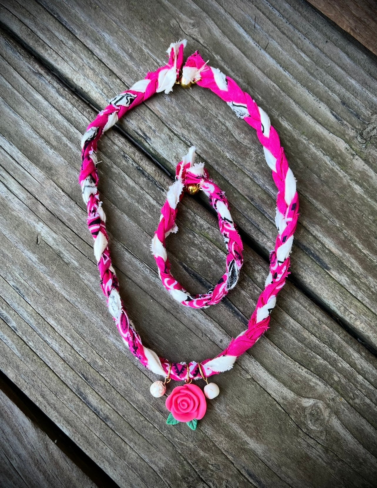 Rose pendant set