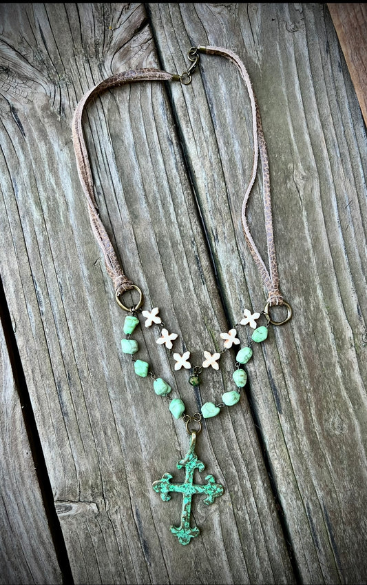 Cross pendant set