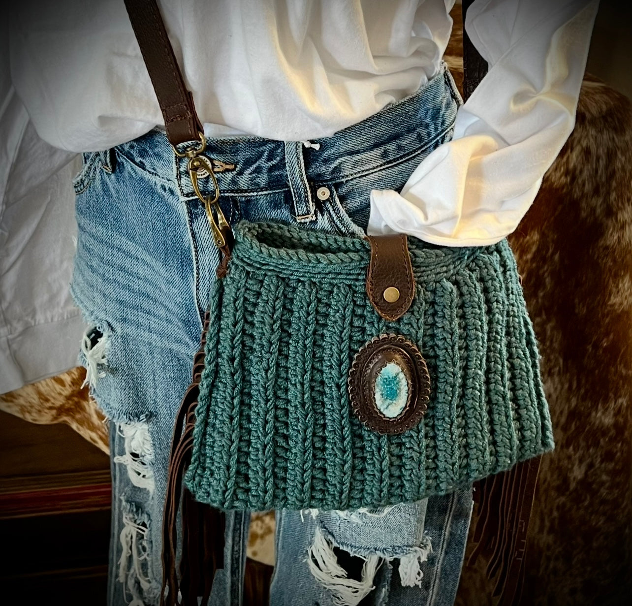 Teal crochet crossbody