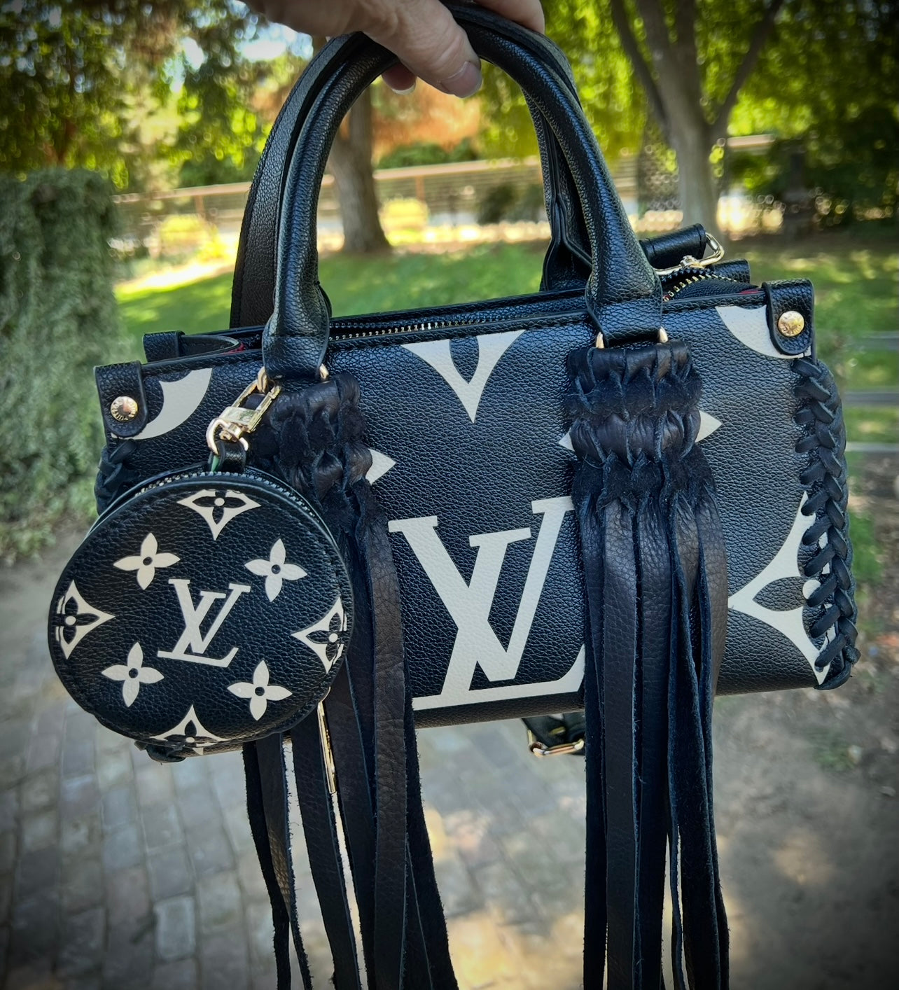 Mini on the go in black
