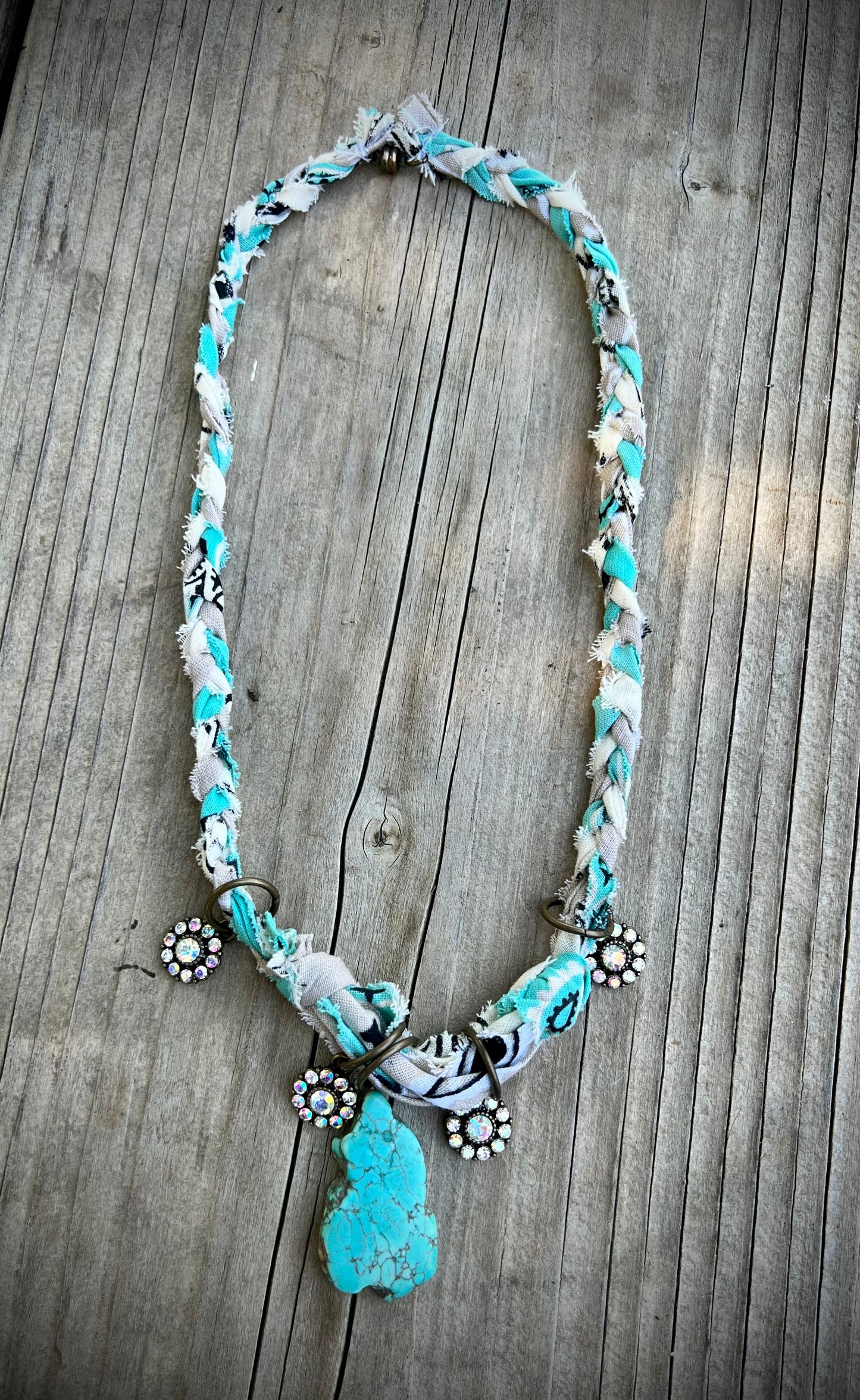 Turquoise pendant necklace