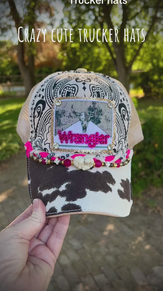Crazy cute trucker hat/ W